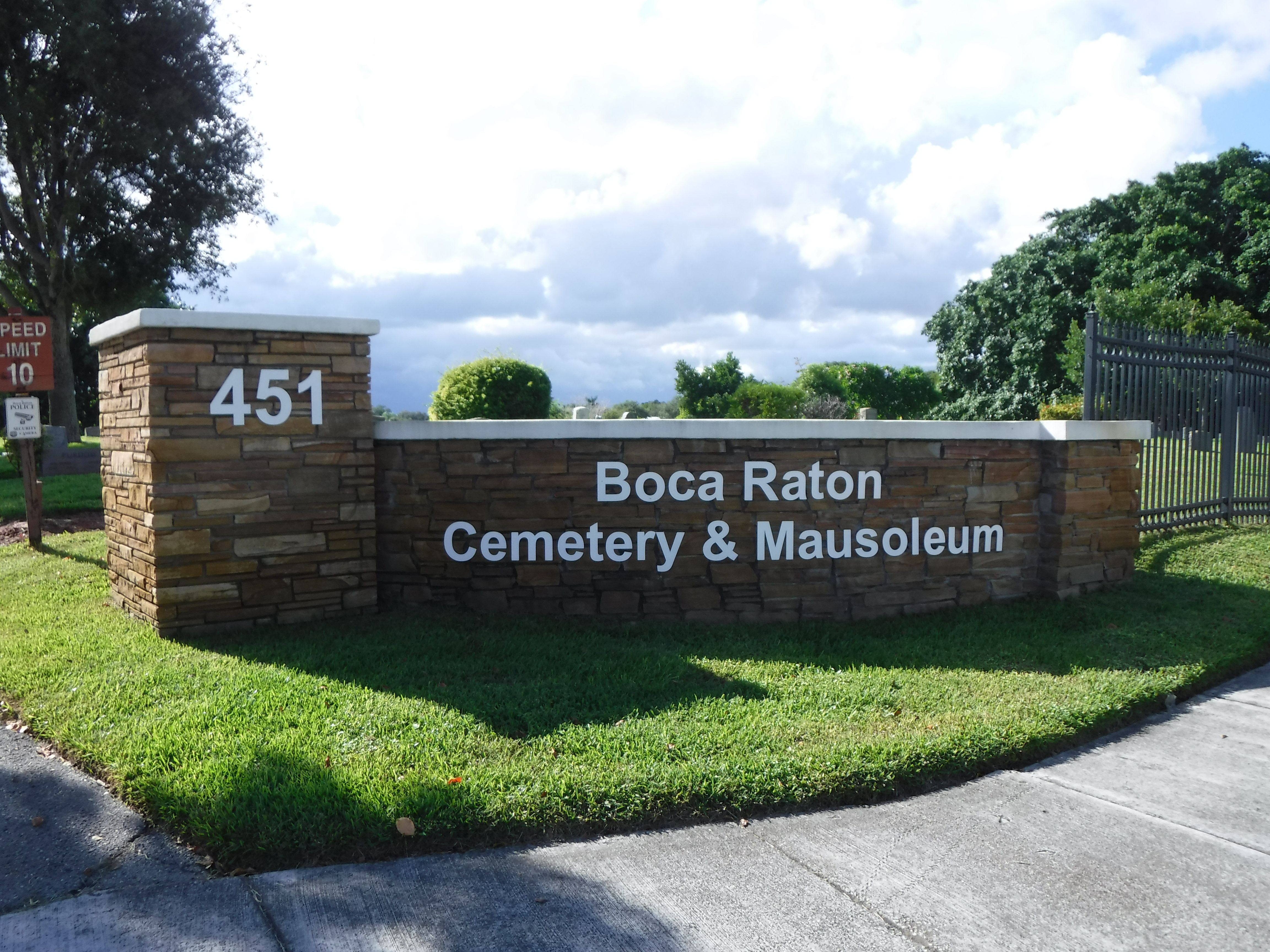 Boca Raton Municipal Cemetery and Mausoleum
